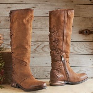 AS98 Teagan Boots. New in box!